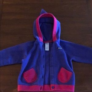 Girls Patagonia fleece in great condition.